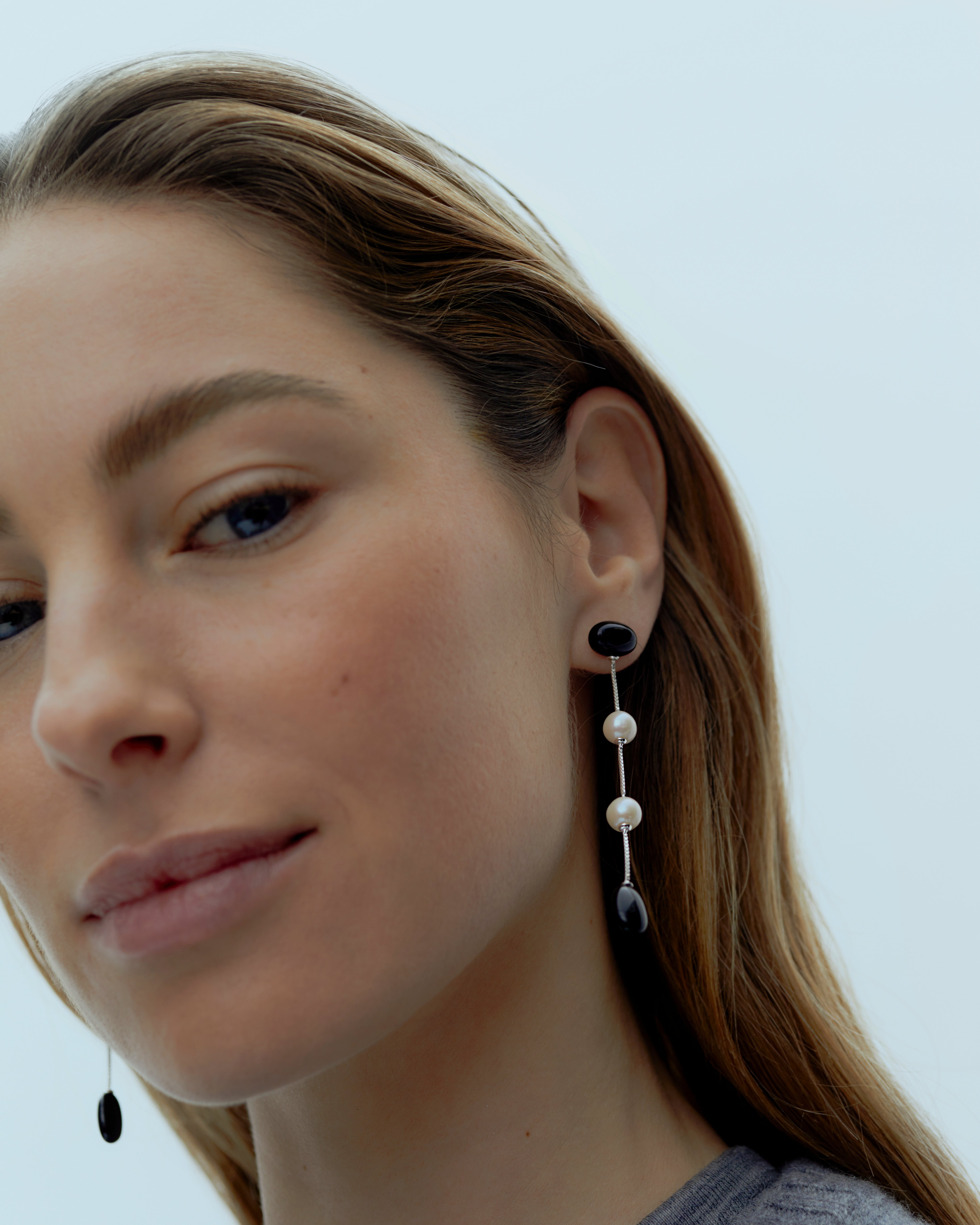 Dualism Long hængeøreringe - sølv